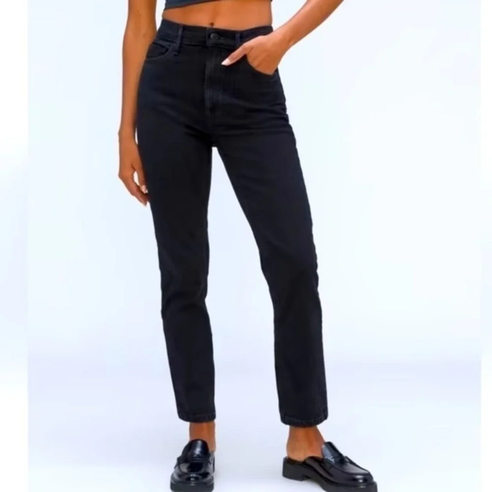 Everlane Denim The Original Cheeky Jean Black High Rise Scandi Capsule Wardrobe